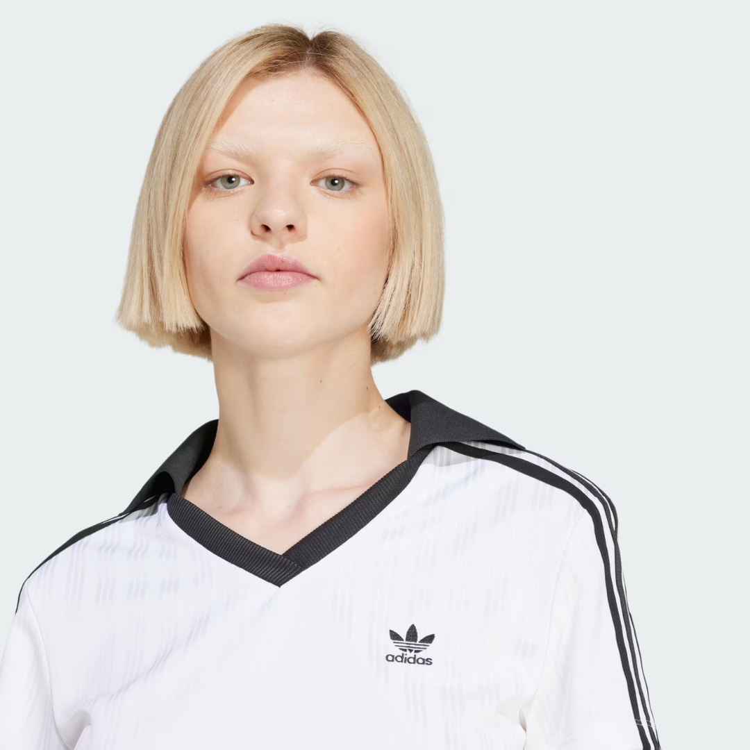 Remera con cuello V Adicolor Football Jacquard
